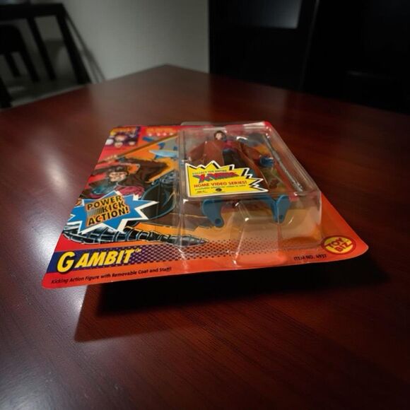 Vintage 1992 ToyBiz Uncanny X-Men Gambit Kick Foot Action Figure Sealed C1 - Picture 3 of 8